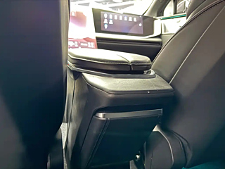 HIPHI Y  2023 YEAR 560KM PIONEER EDITION 2023