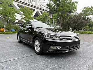 VOLKSWAGEN PASSAT 2017