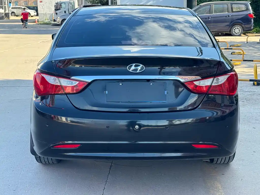 HYUNDAI SONATA 2013