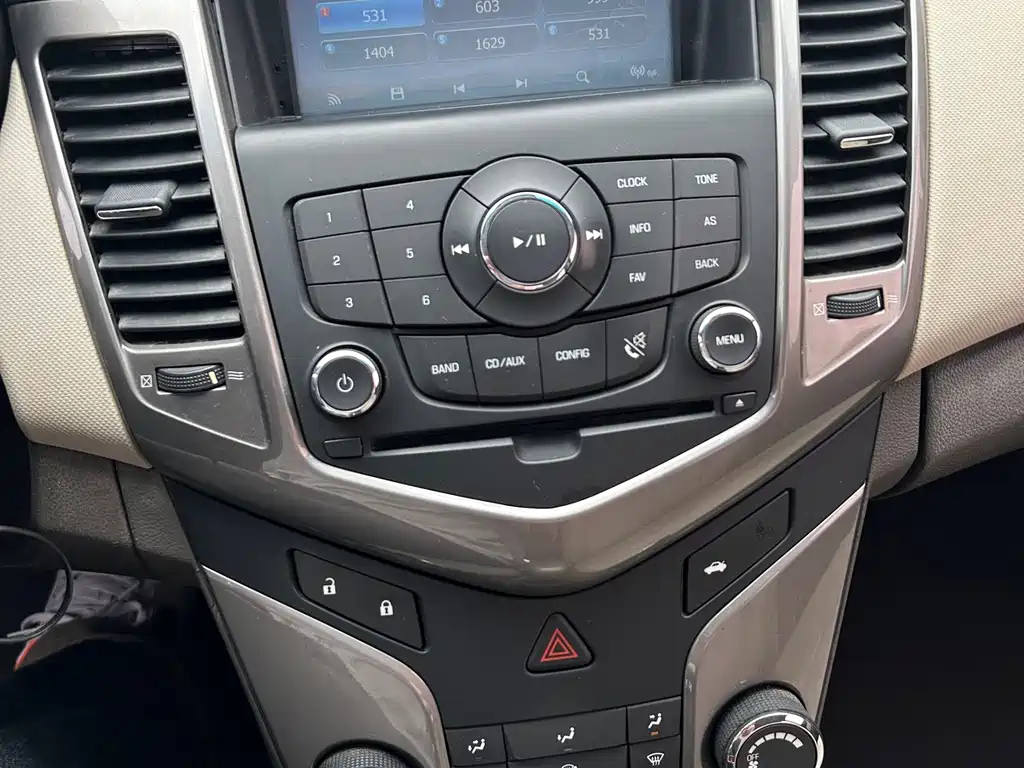 CHEVROLET CRUZE 2015