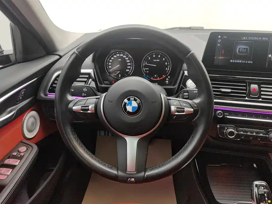 BMW 1-SERIES 2021