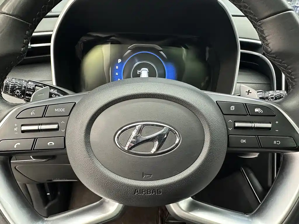 HYUNDAI TUCSON 2023