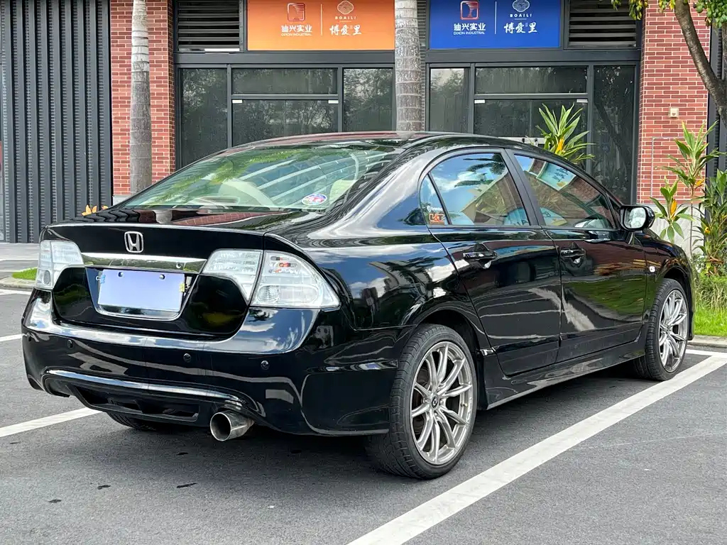 HONDA CIVIC 2011