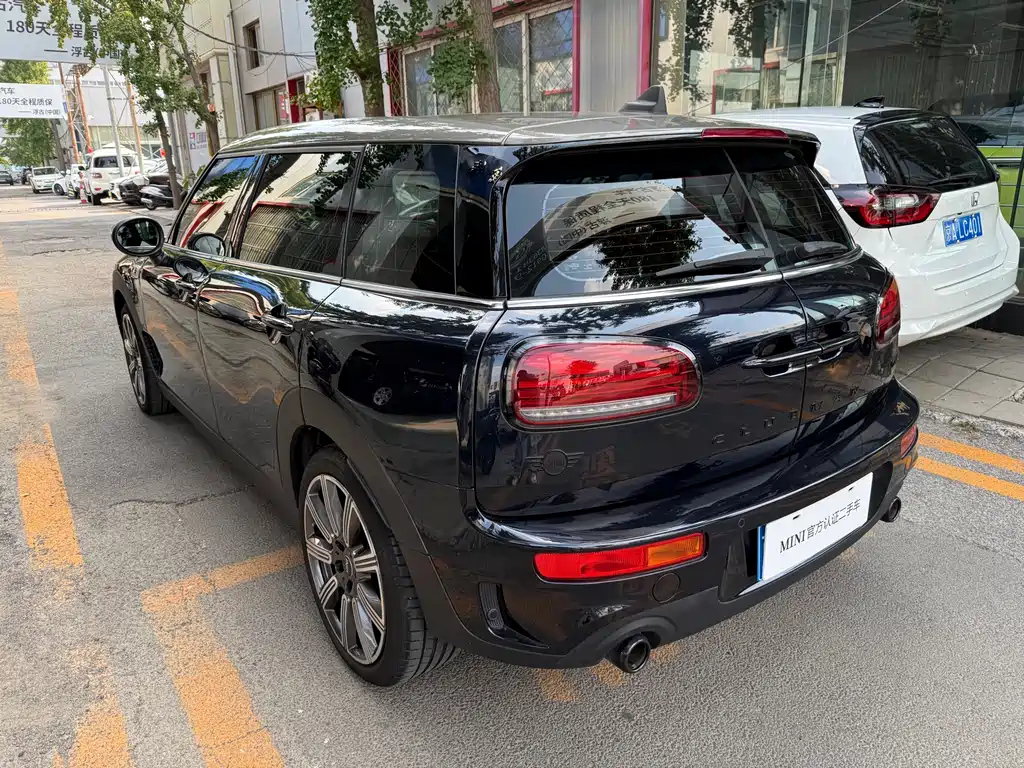 MINI CLUBMAN 2022