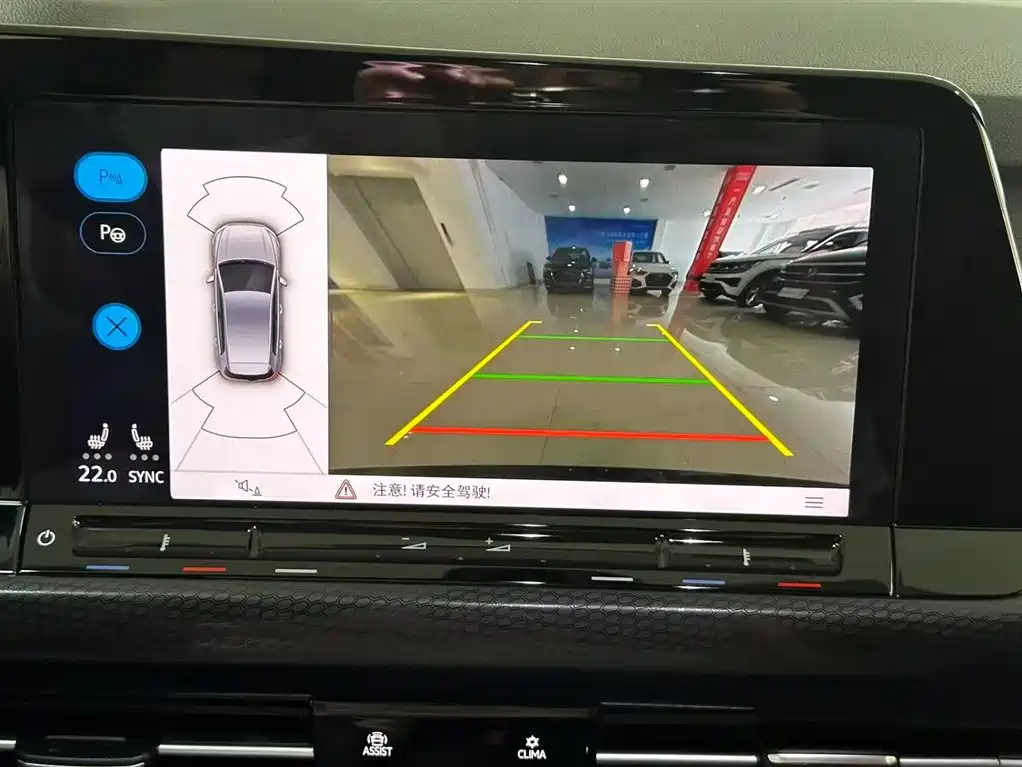 VOLKSWAGEN GOLF GTI 2024