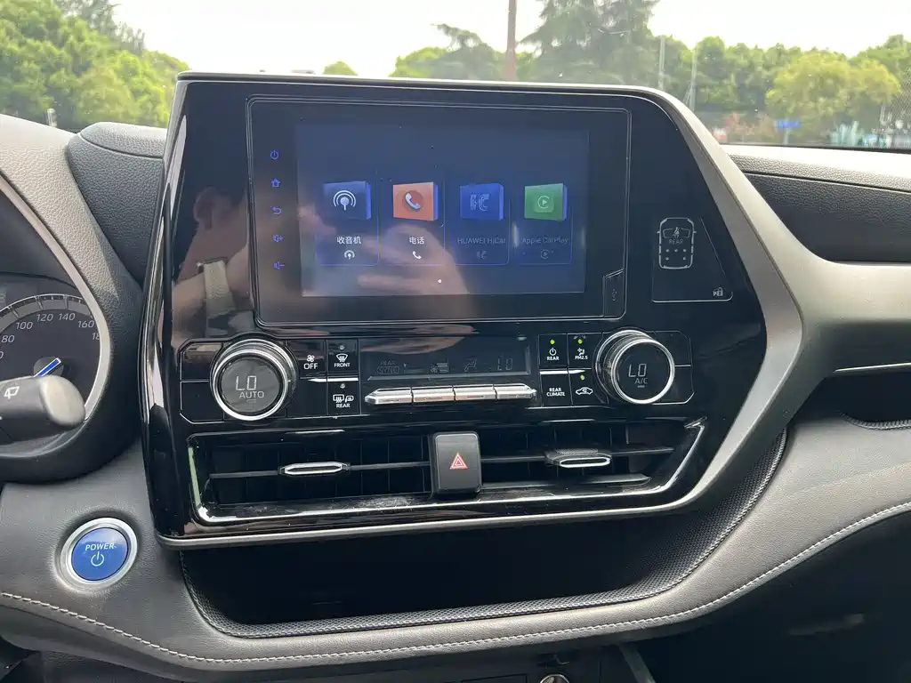 TOYOTA HIGHLANDER 2022