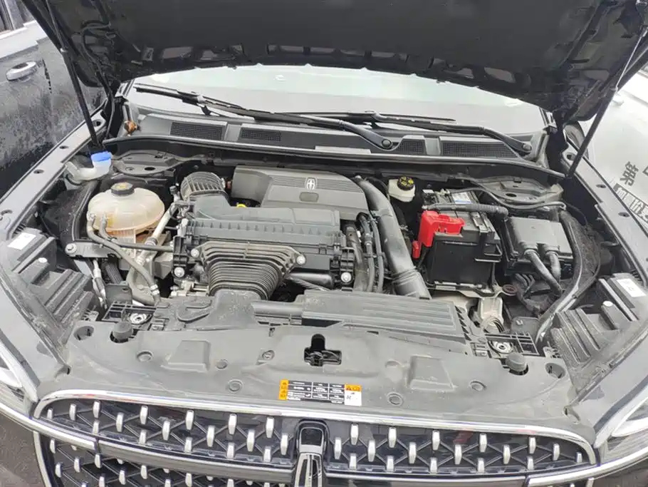 LINCOLN ADVENTURER 2023