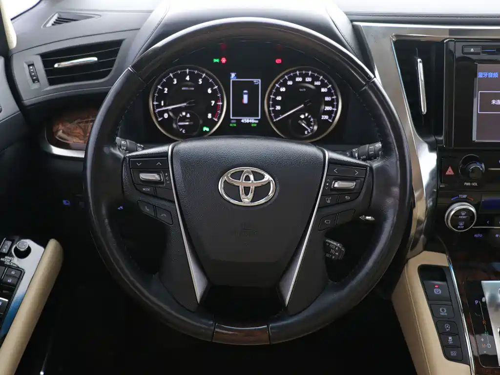 TOYOTA ALPHARD 2018