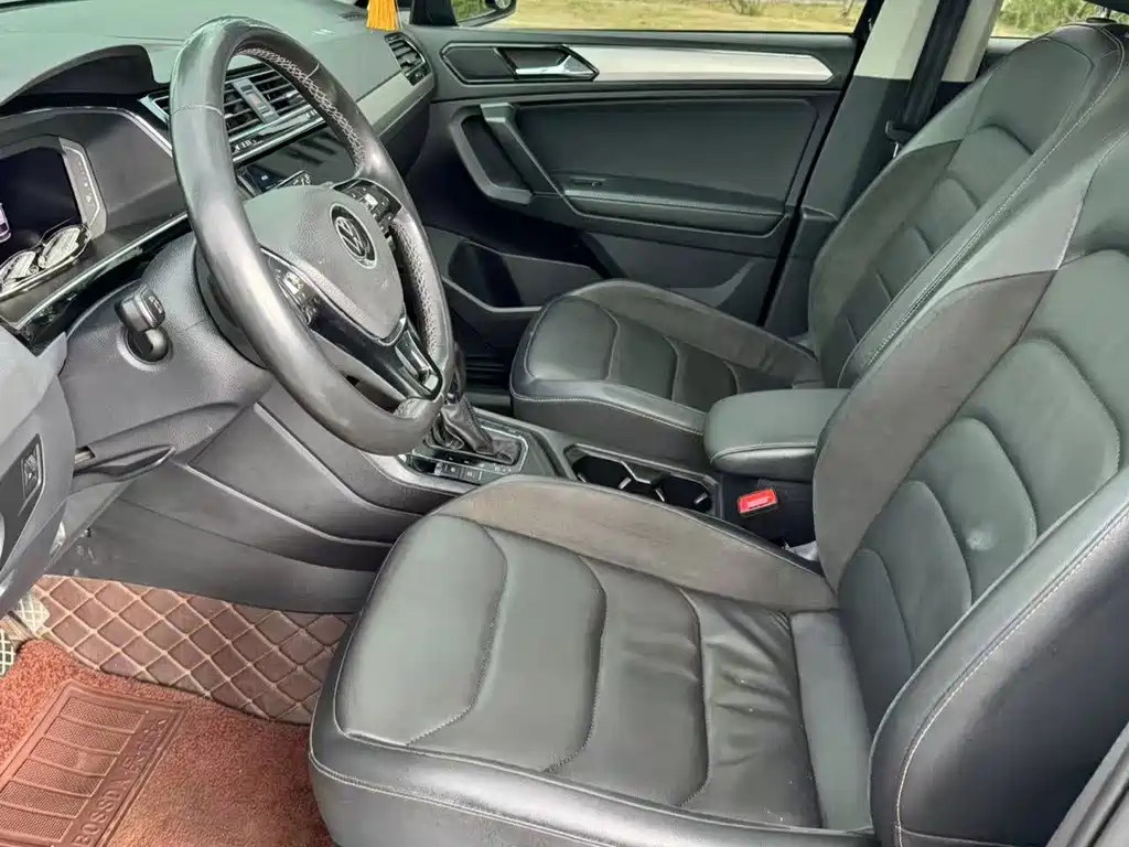 VOLKSWAGEN TIGUAN L 2021