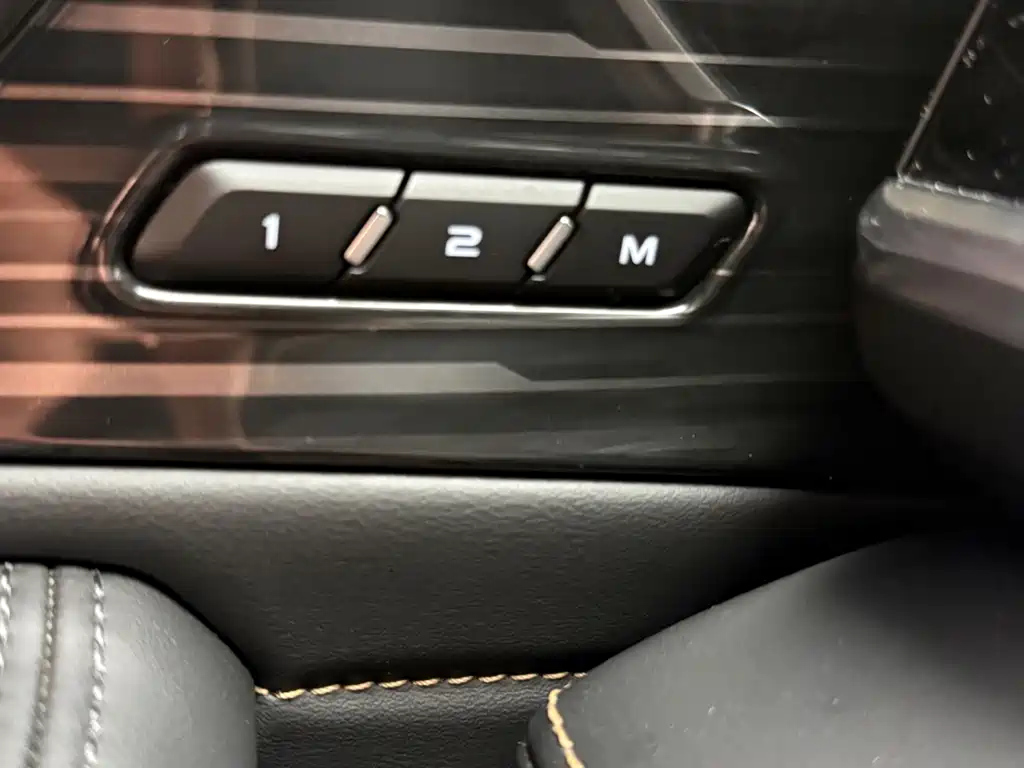 GEELY AUTO MONJARO 2025