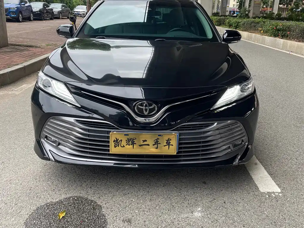TOYOTA CAMRY 2021