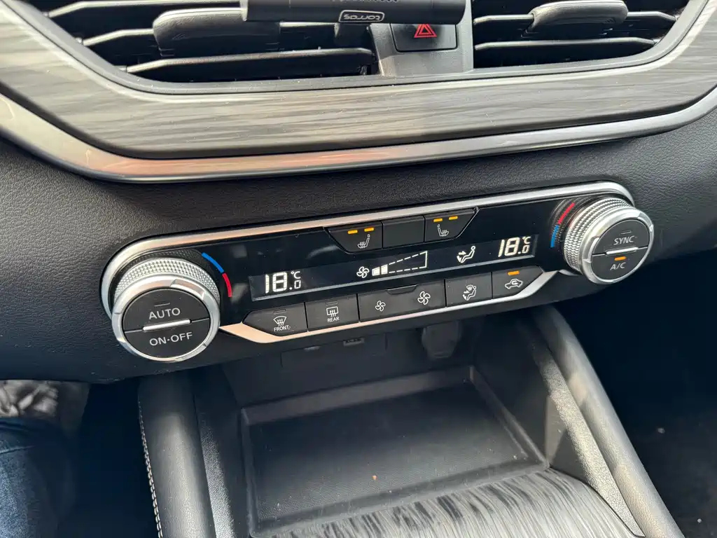 NISSAN TEANA 2021