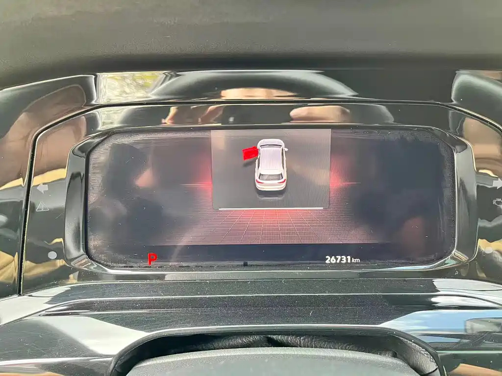 VOLKSWAGEN GOLF 2023