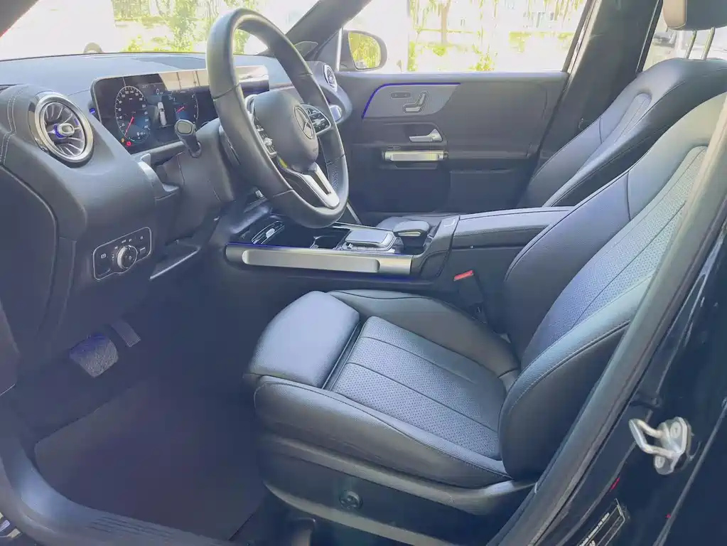 MERCEDES BENZ GLB 2020