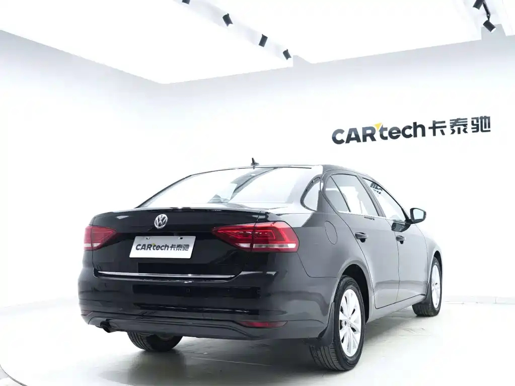 VOLKSWAGEN LAVIDA 2017