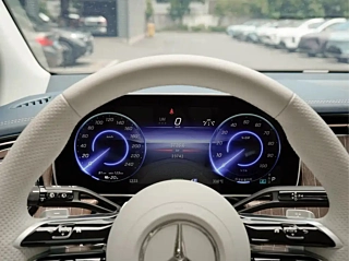 MERCEDES BENZ EQE SUV  2023 YEAR 350 4MATIC PIONEER EDITION 2023