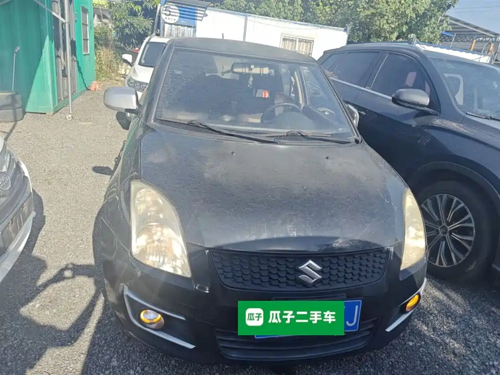 SUZUKI SWIFT 2014