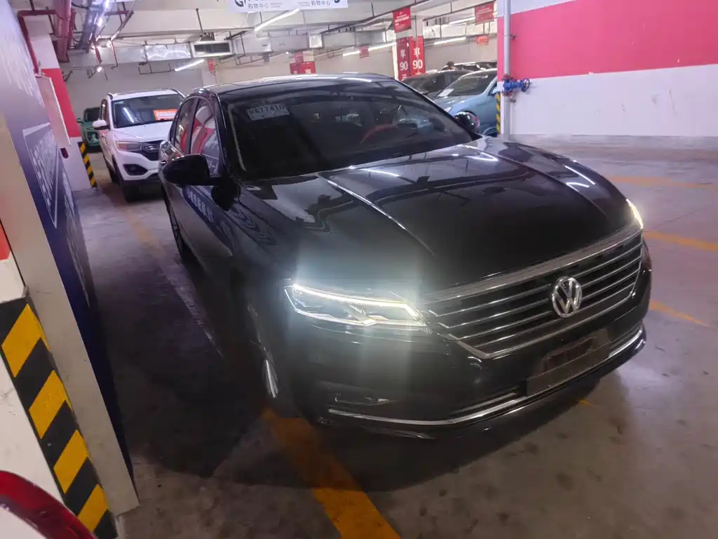 VOLKSWAGEN LAVIDA 2020