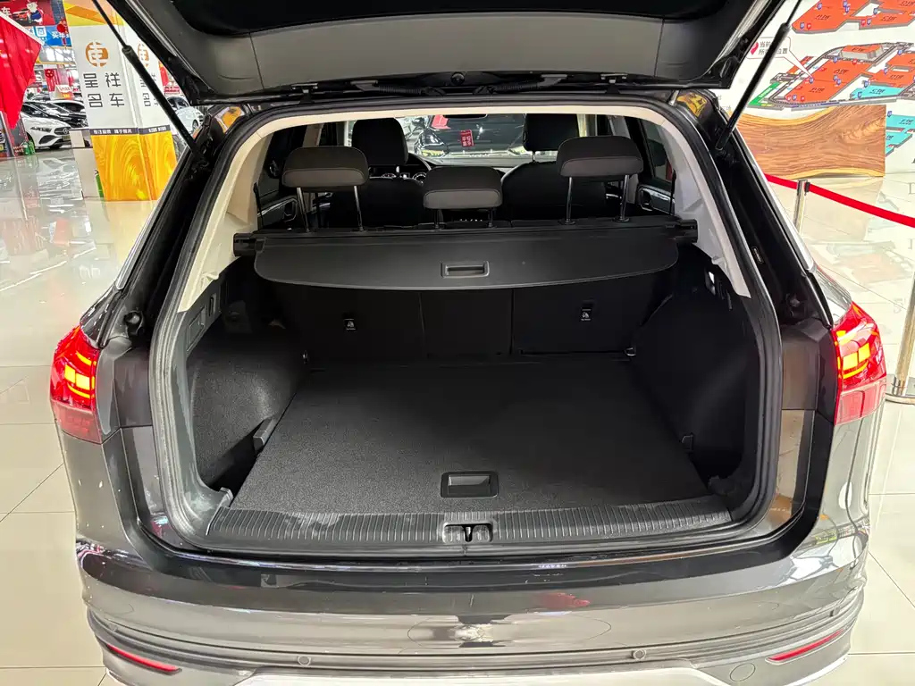 VOLKSWAGEN TAYRON 2020