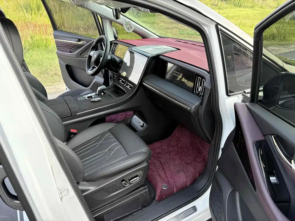 TRUMPCHI M8 2024