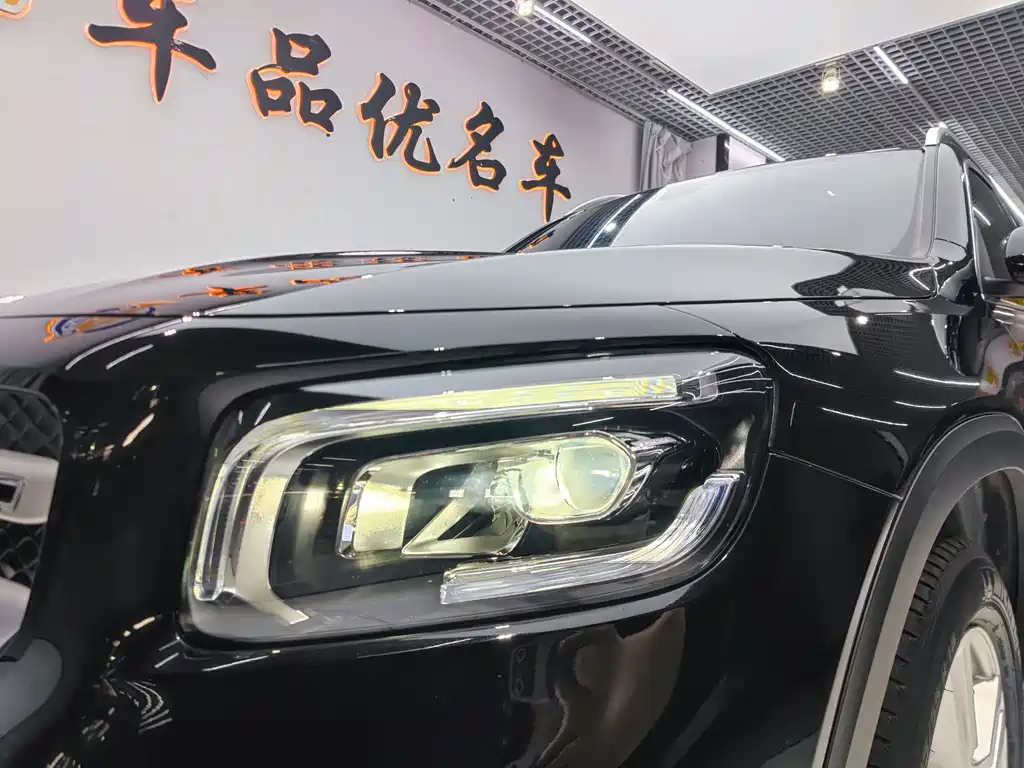MERCEDES BENZ GLB 2021