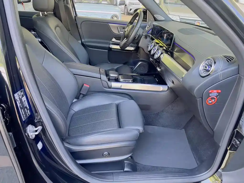 MERCEDES BENZ GLB 2020