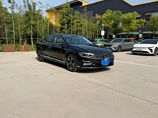 VOLKSWAGEN MAGOTAN 2023