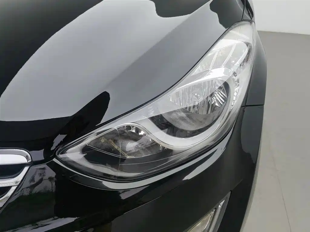 HYUNDAI ELANTRA 2013
