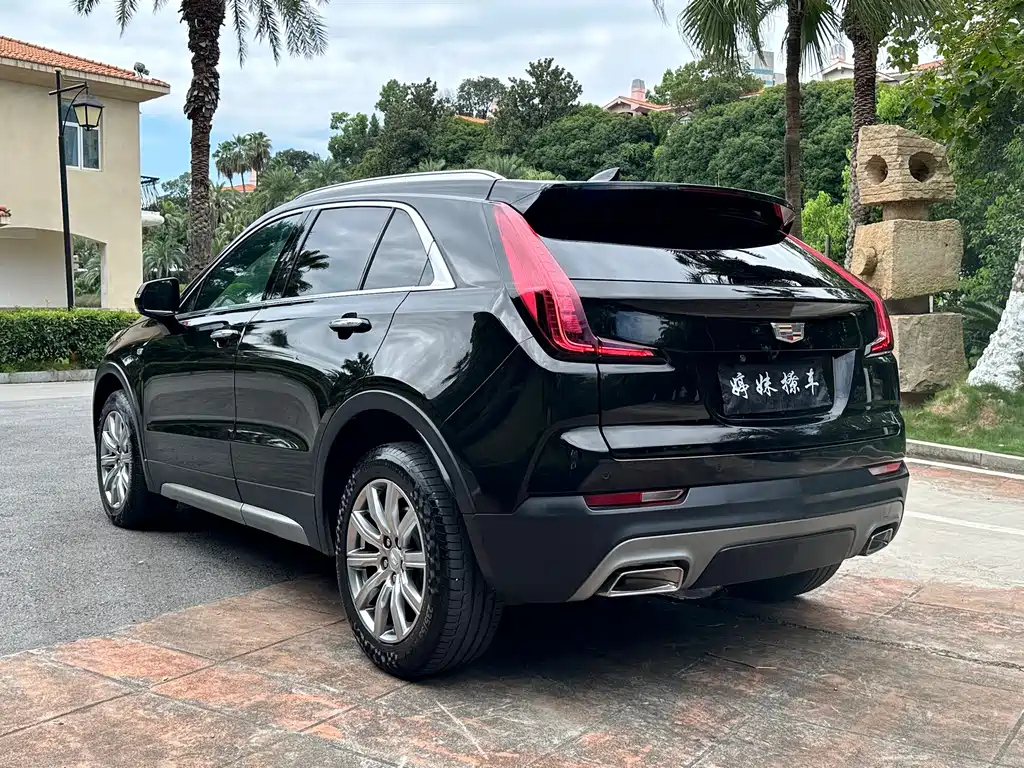 CADILLAC XT4 2021