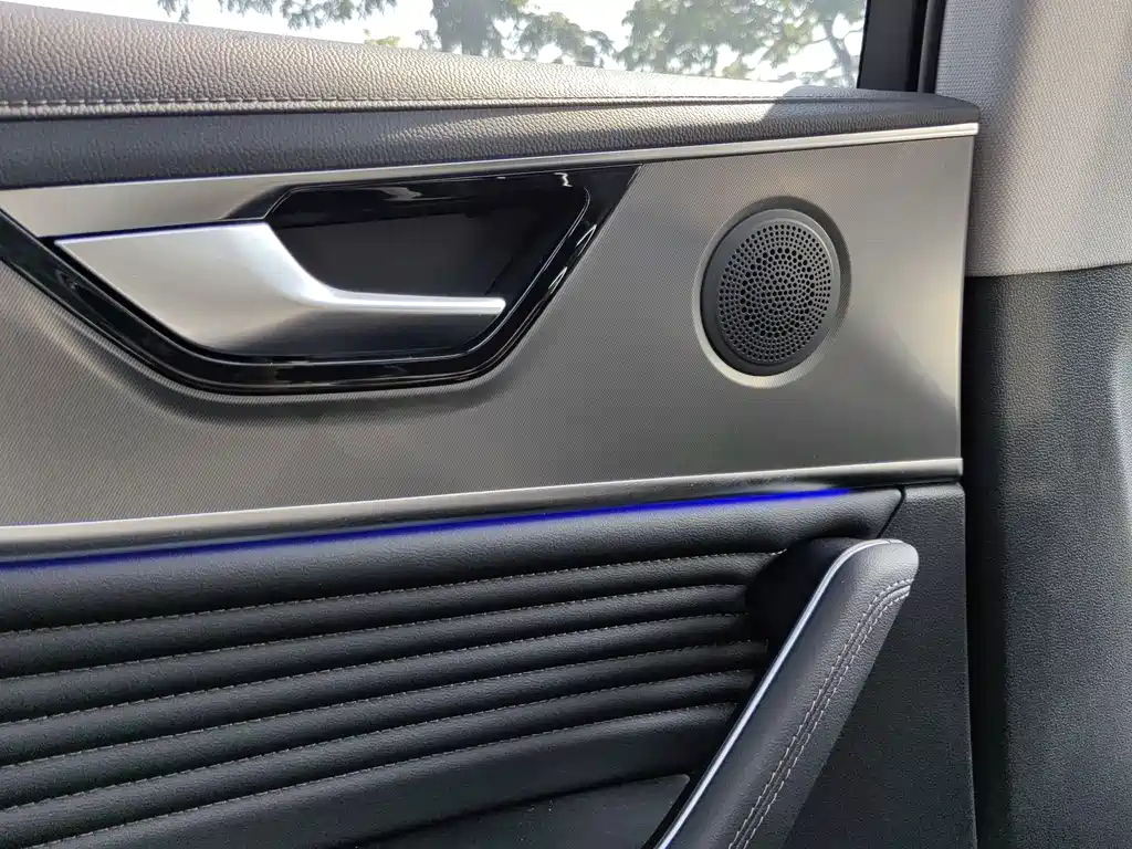 HONGQI HS5 2023