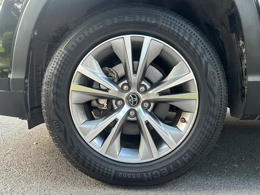 TOYOTA HIGHLANDER 2015
