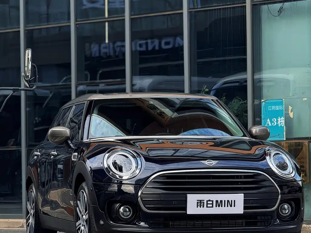 MINI CLUBMAN 2022