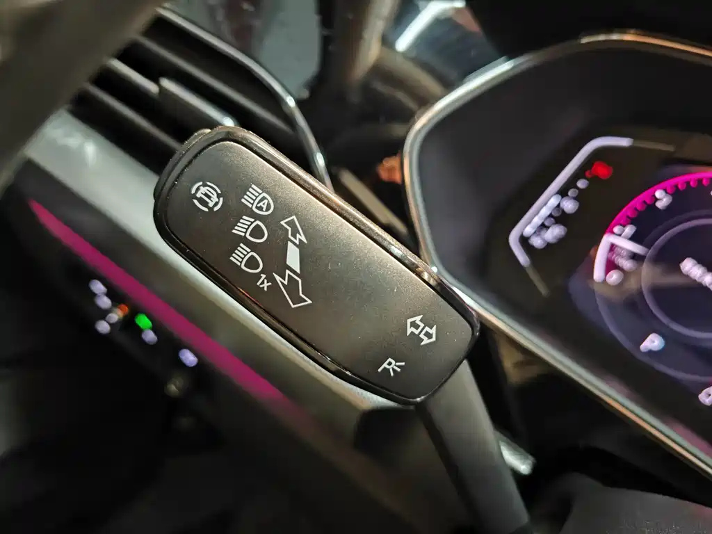 VOLKSWAGEN PASSAT 2022