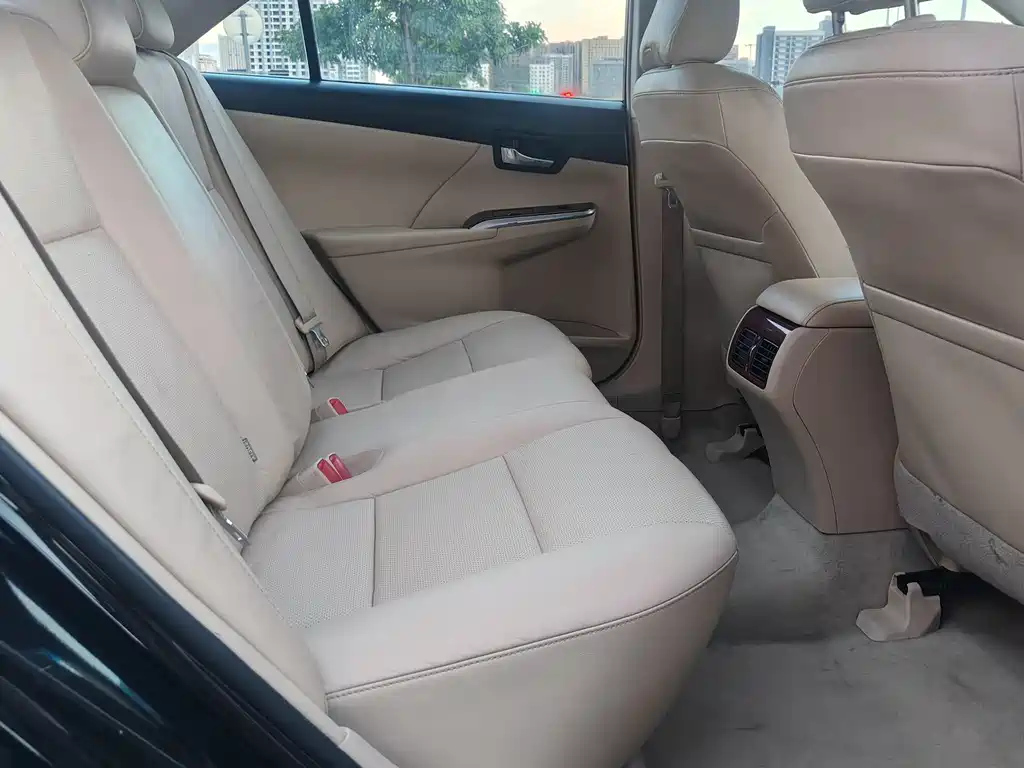 TOYOTA CAMRY 2013