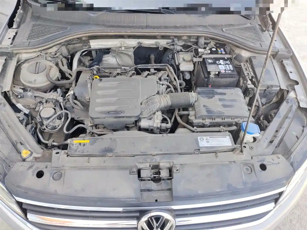 VOLKSWAGEN BORA 2019