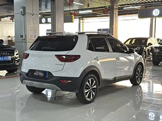 KIA VENUE  2021 YEAR 1.4L CVT YEAR 2021