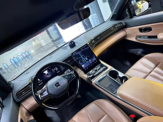 NIO ES8  2020 YEAR 580KM  SEATS EDITION 2020