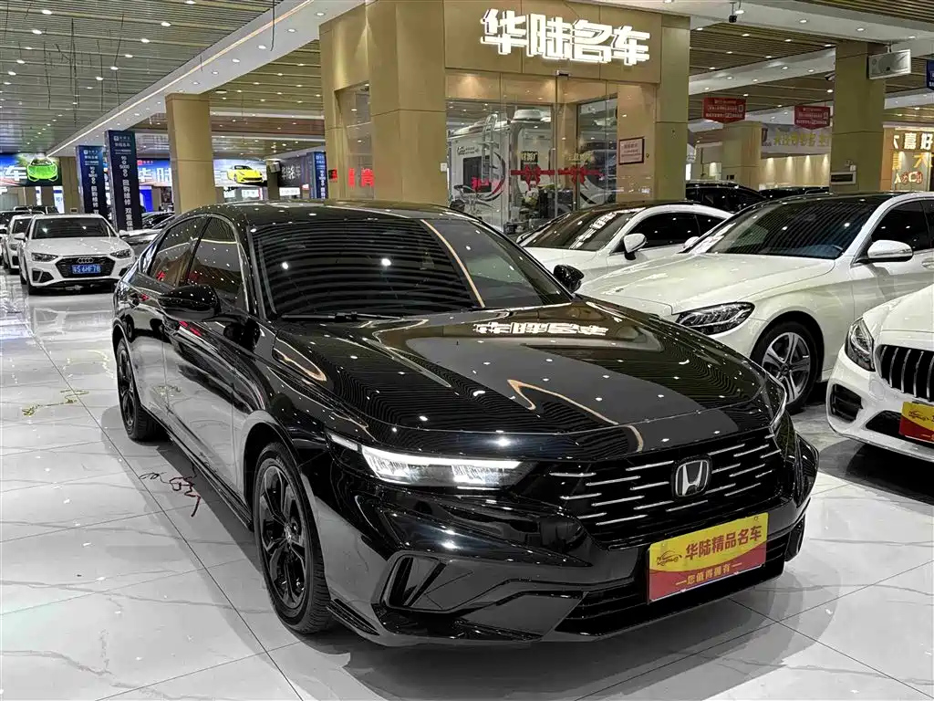 HONDA ACCORD 2025