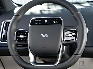 LI AUTO L6  2025 YEAR PRO INTELLIGENT  EDITION 2025