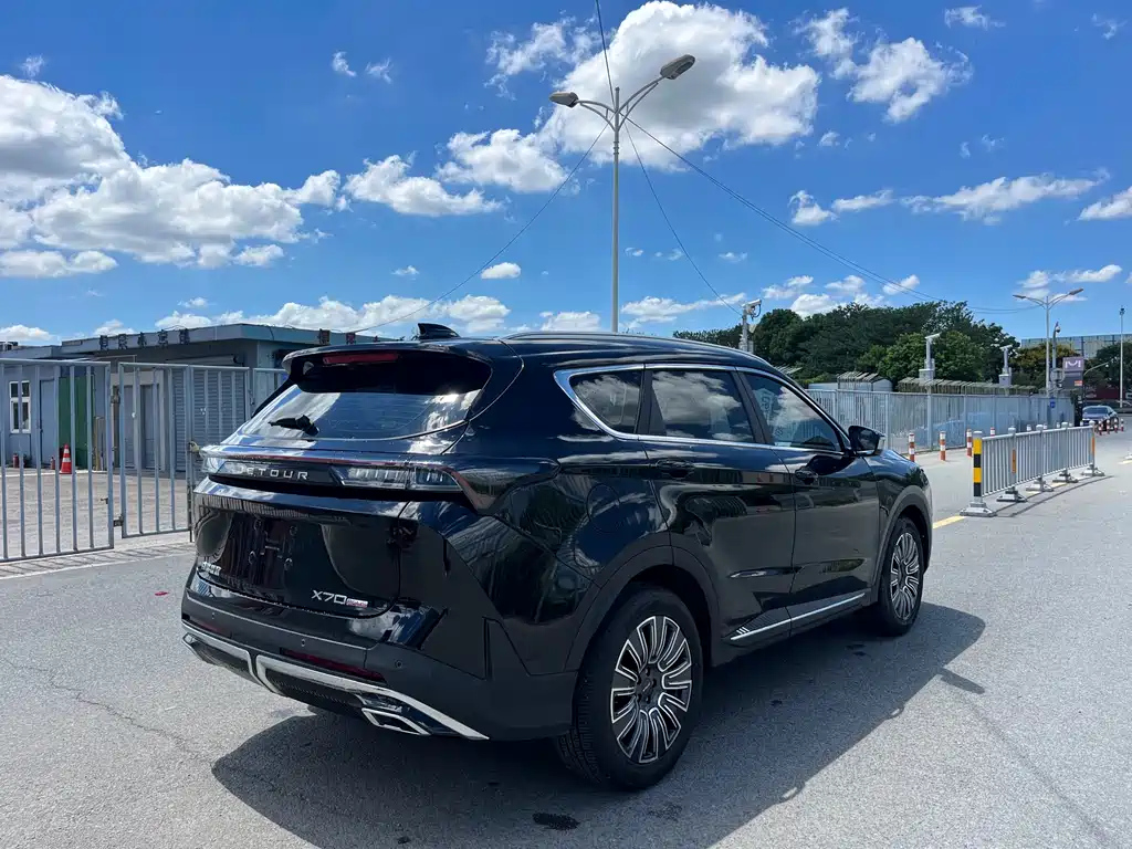 JETOUR X70 PLUS 2025