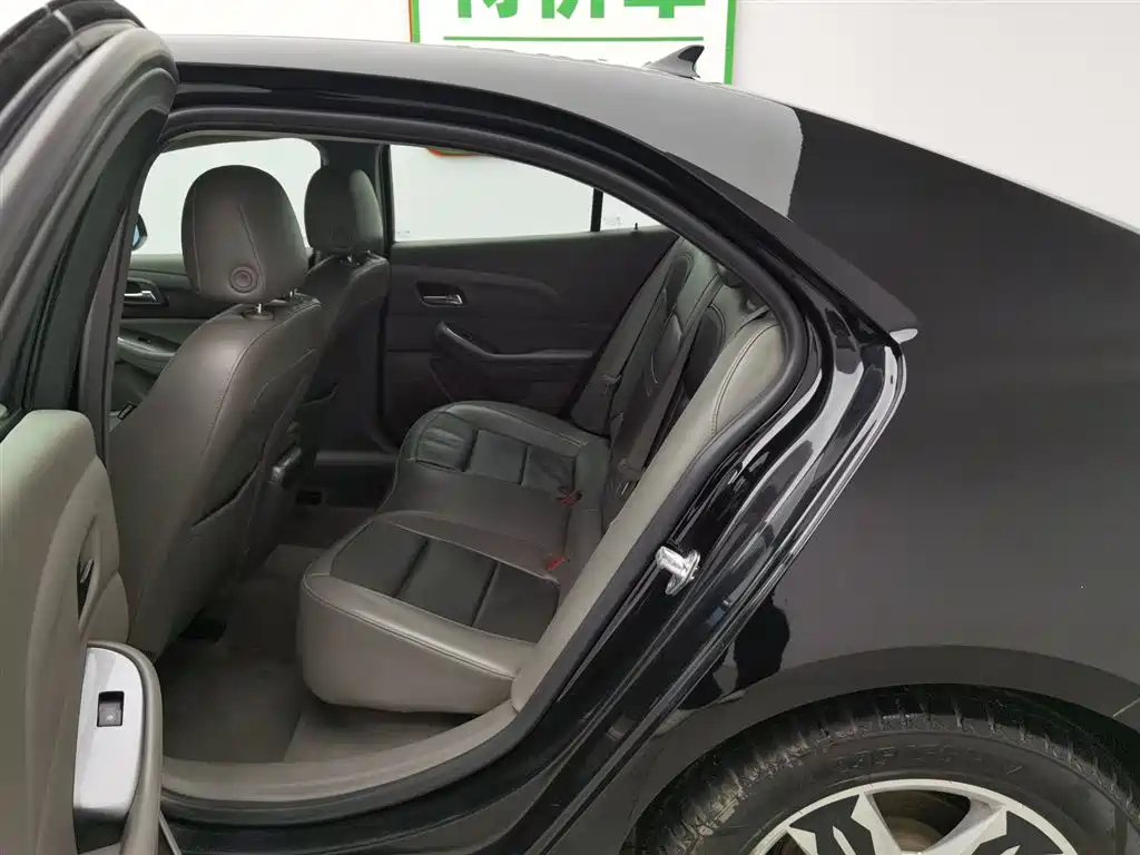 CHEVROLET MALIBU 2012