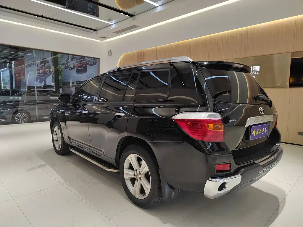 TOYOTA HIGHLANDER 2012