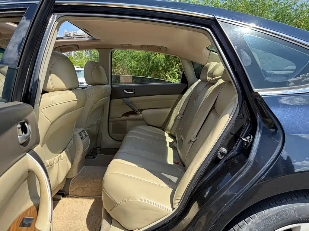 NISSAN TEANA 2012