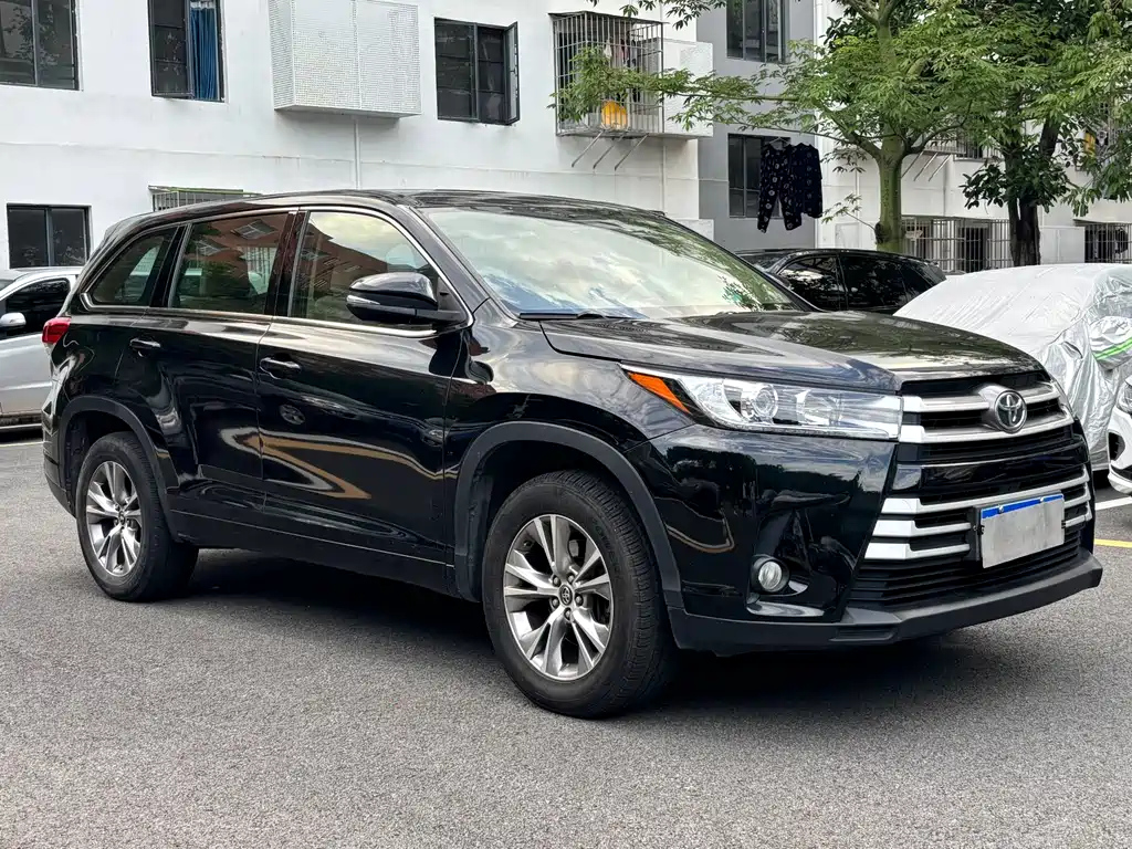 TOYOTA HIGHLANDER 2021