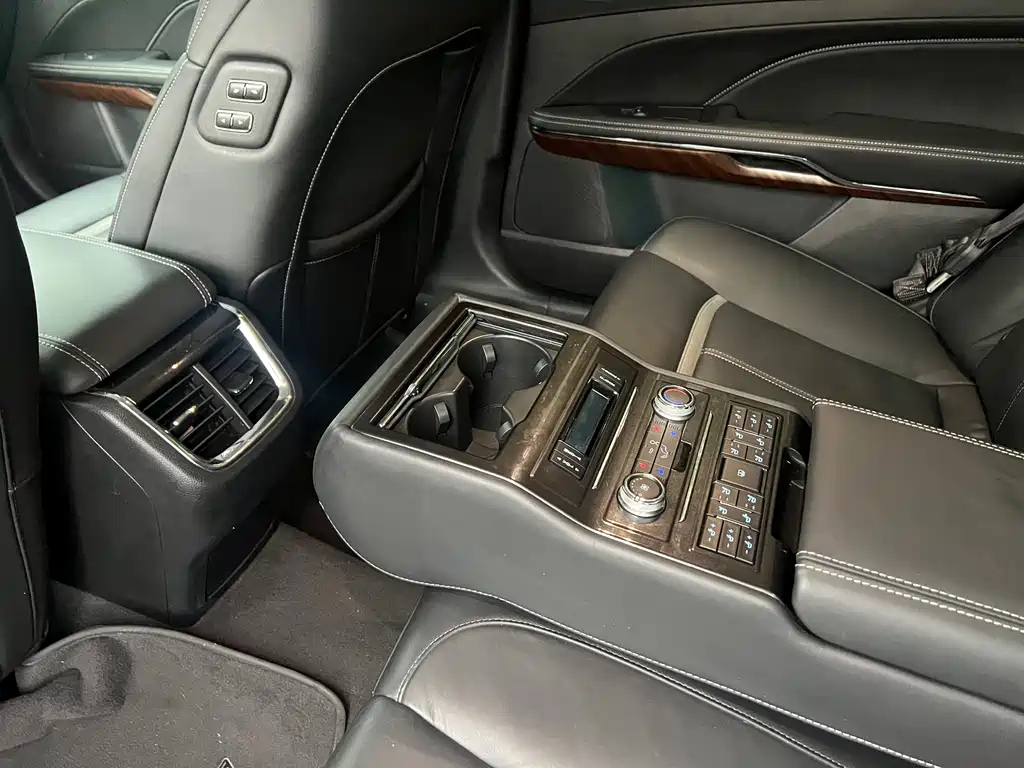 FORD TAURUS 2017