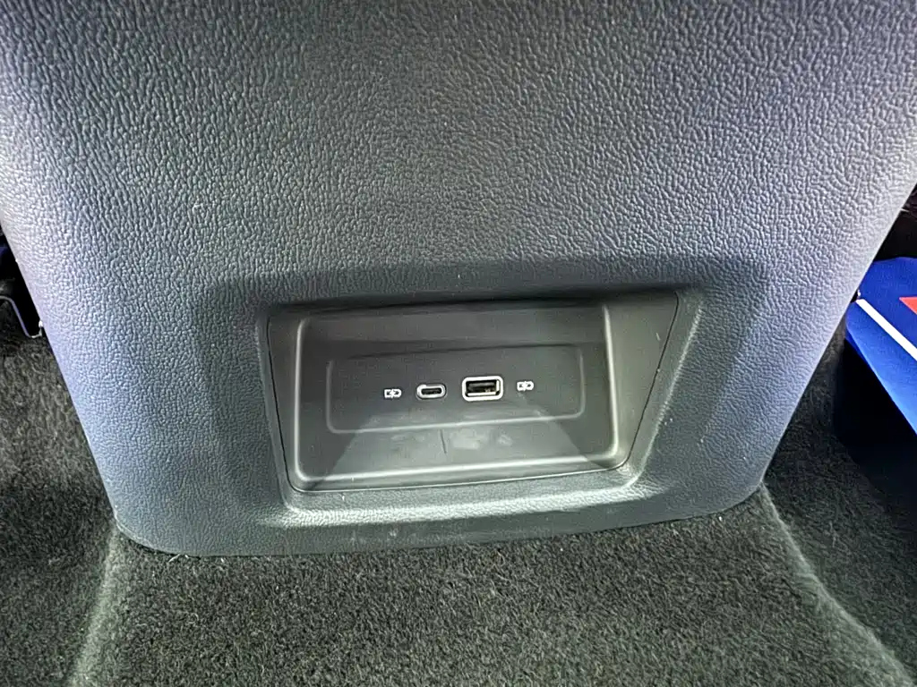 VOLKSWAGEN TOURAN 2022