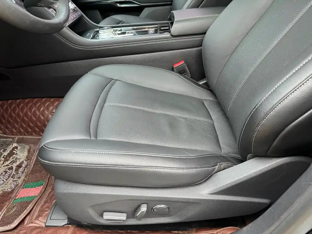 FORD TAURUS 2015