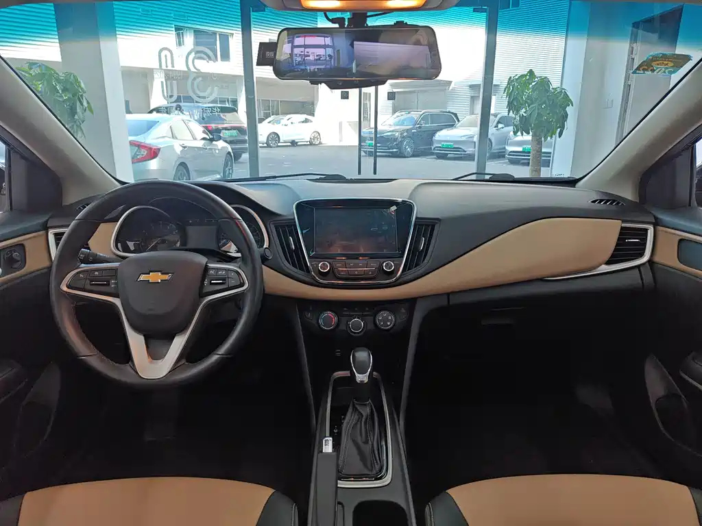 CHEVROLET CRUZE 2020