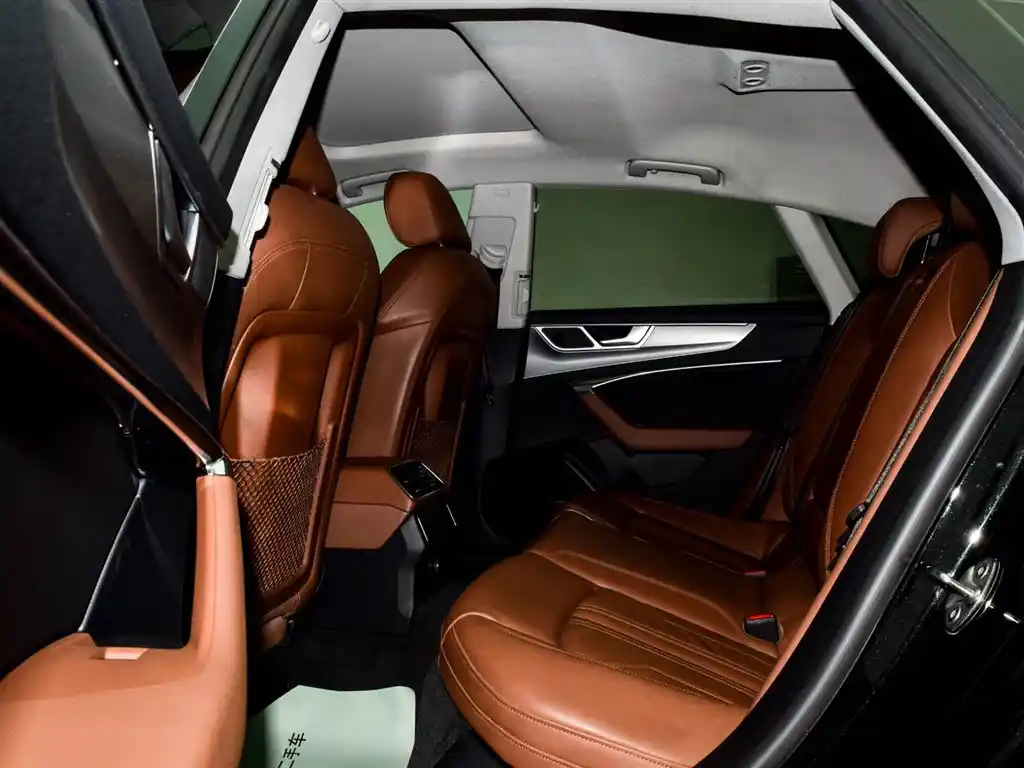 AUDI A7 2023