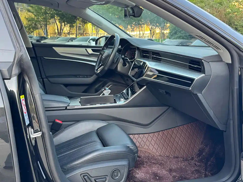 AUDI A7 2021